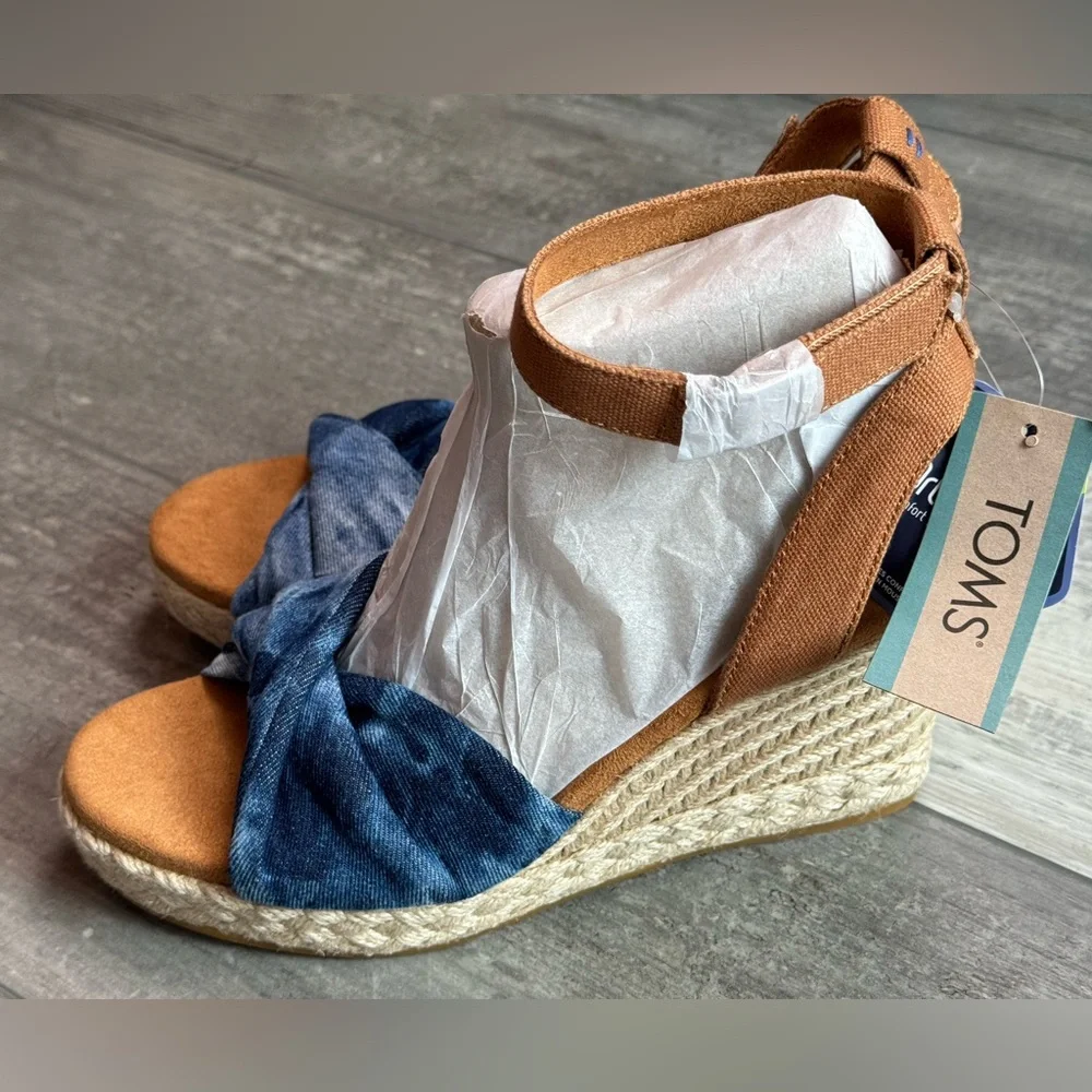 Tom’s Marisela wedge heel sandal espadrille blue NWT size 8.5